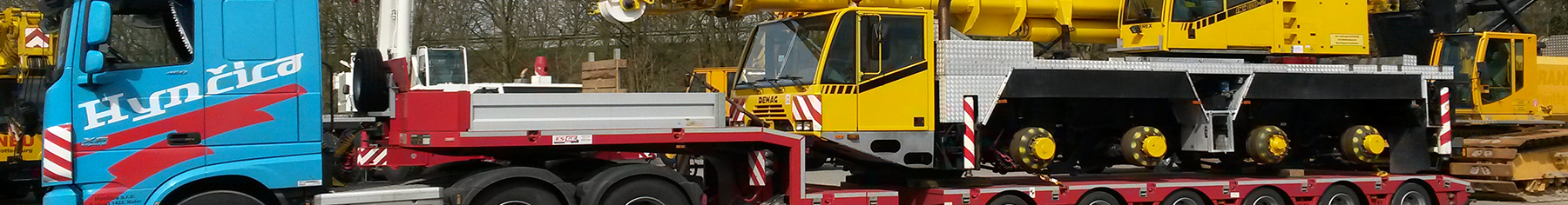 Transport of construction machinery trailers